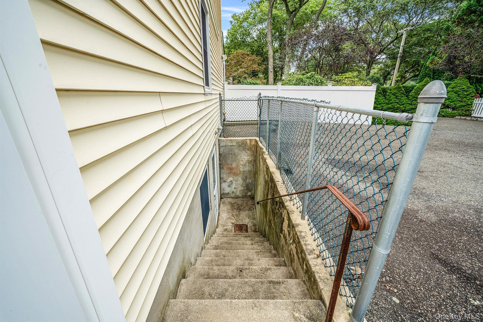 Single Family Jamaica  Suffolk County, NY 11763, MLS-991624-39