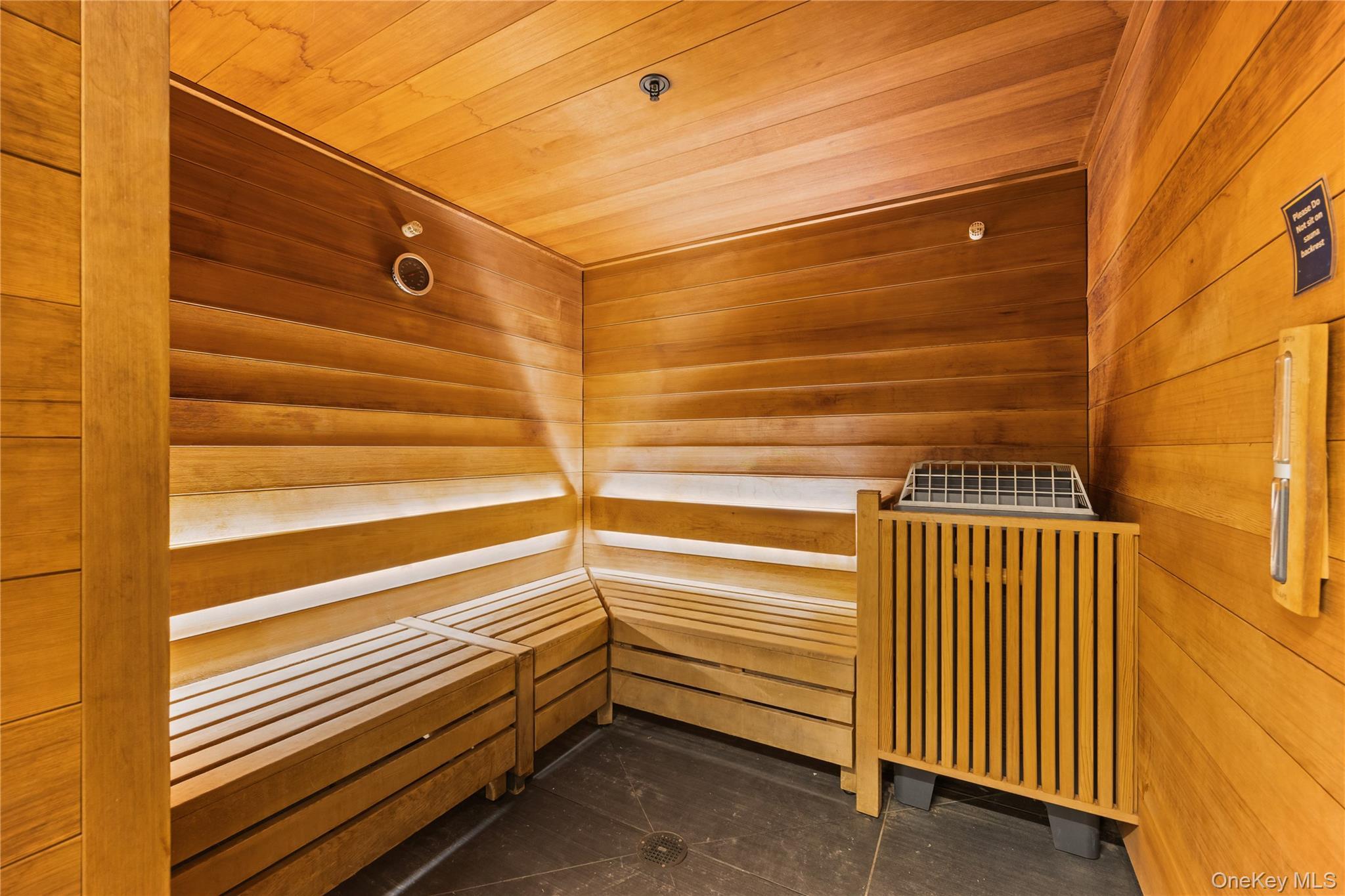 Condo Hoyt  Brooklyn, NY 11201, MLS-991668-19