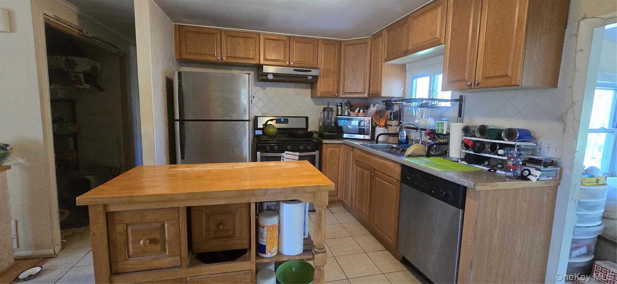 Single Family Back Shandelee Sullivan County, NY 12758, MLS-991673-5