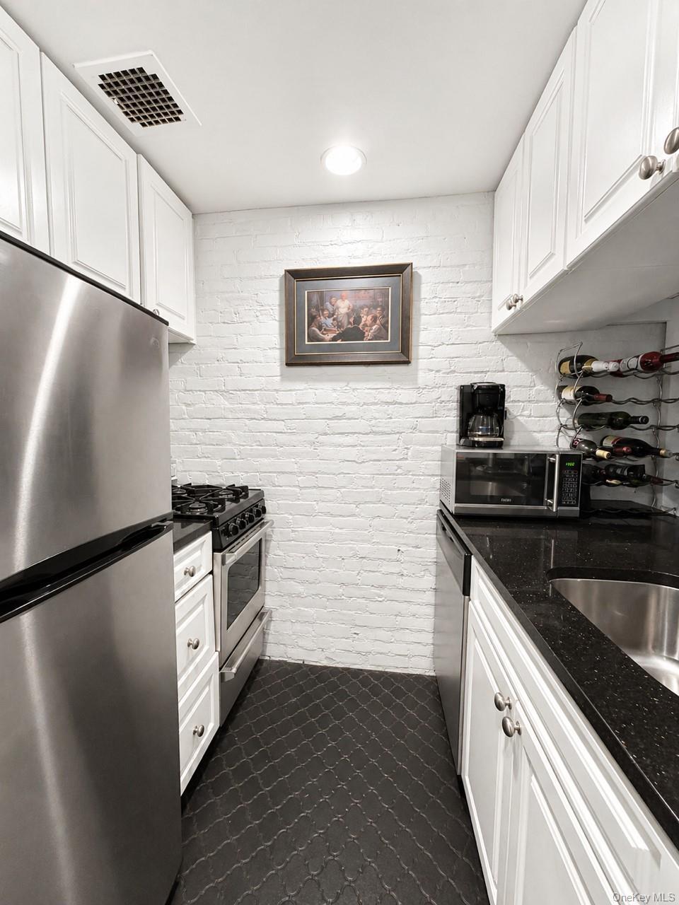 Coop W 46th Street  Manhattan, NY 10036, MLS-991680-5