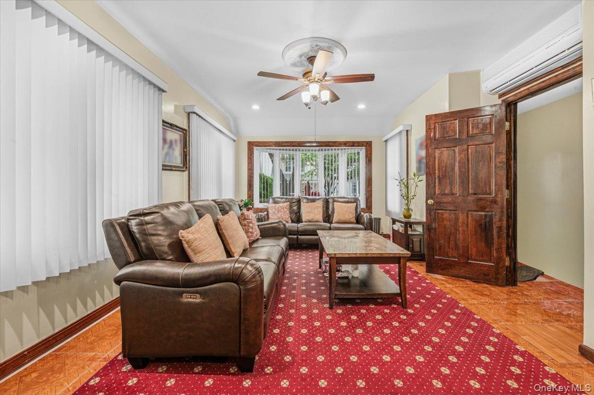 Single Family 91st Queens, NY 11428, MLS-991683-4