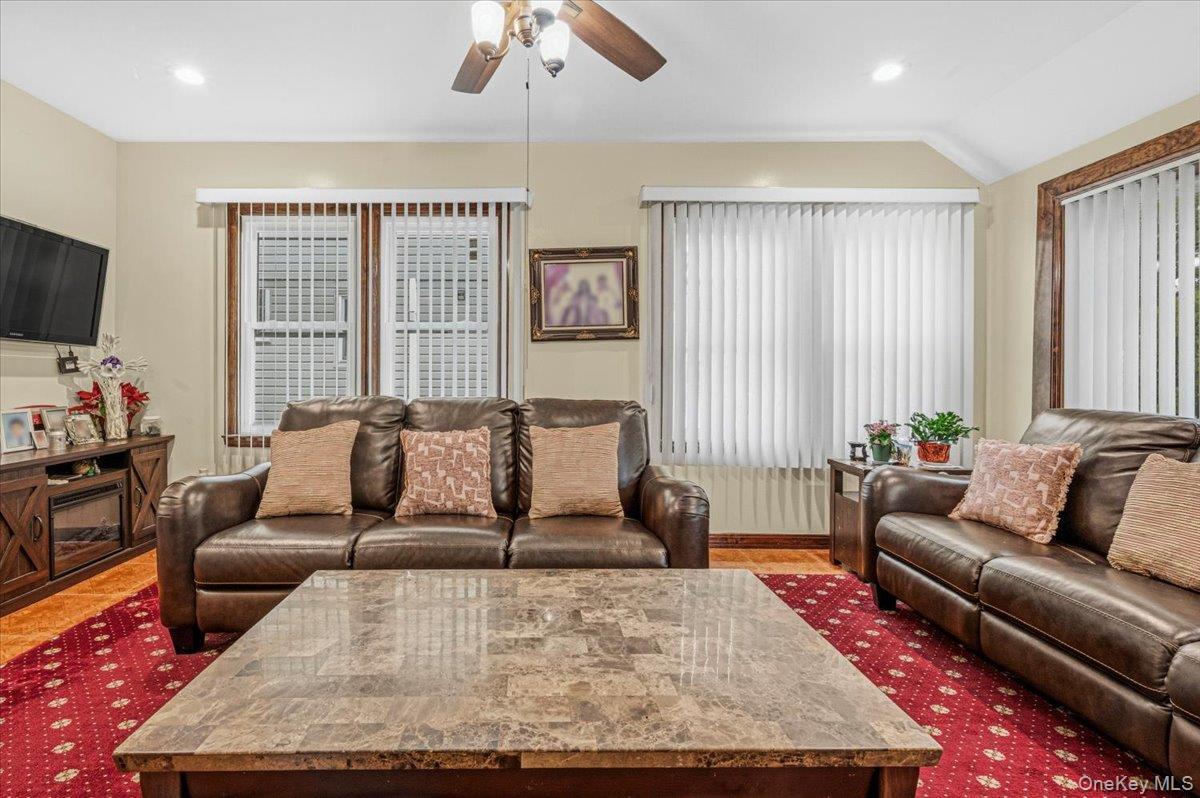 Single Family 91st Queens, NY 11428, MLS-991683-5