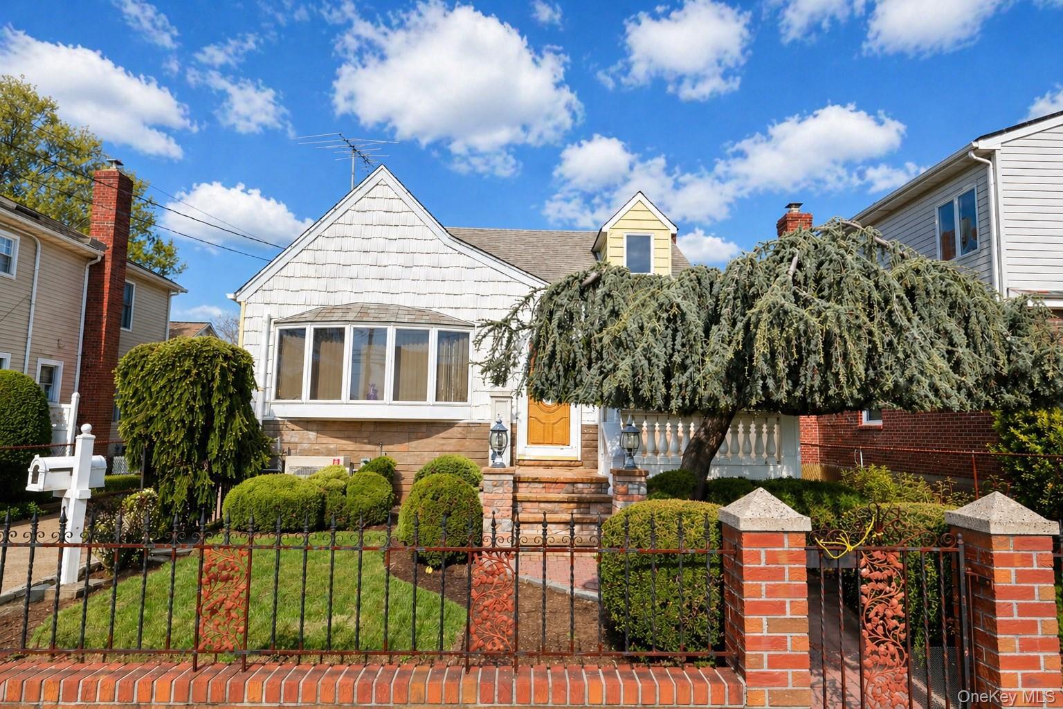 Single Family Scherer  Nassau County, NY 11010, MLS-991685-2