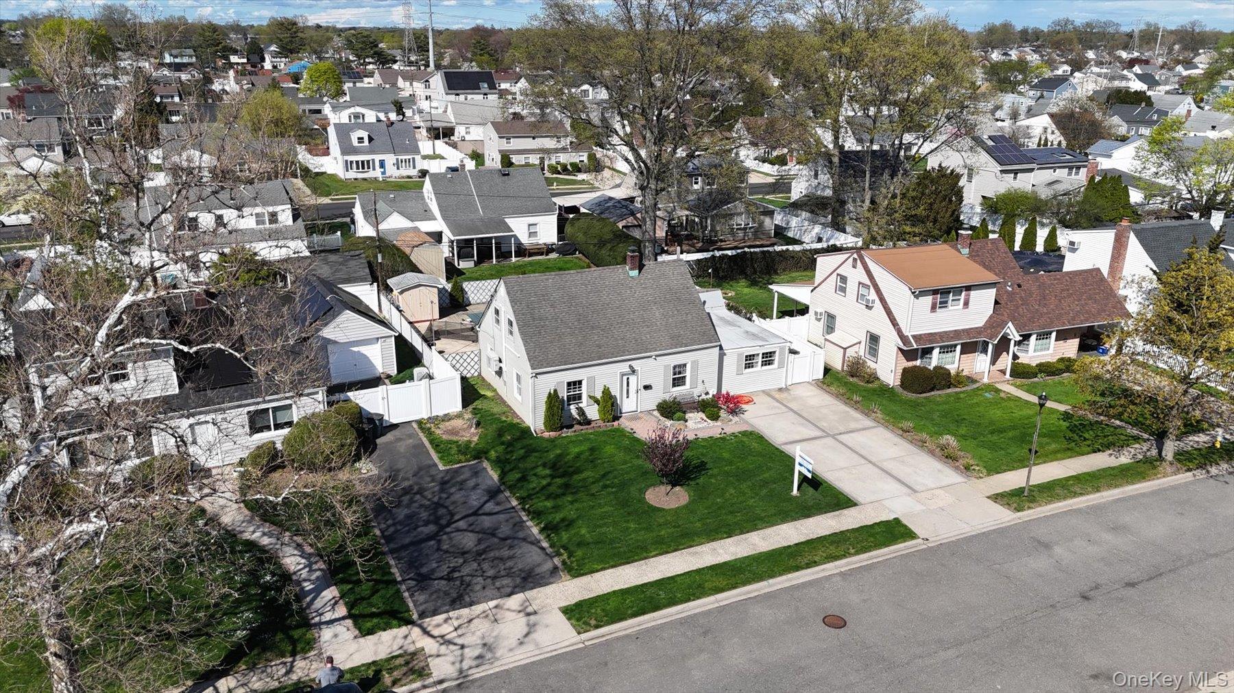 Single Family Peachtree  Nassau County, NY 11756, MLS-991688-4