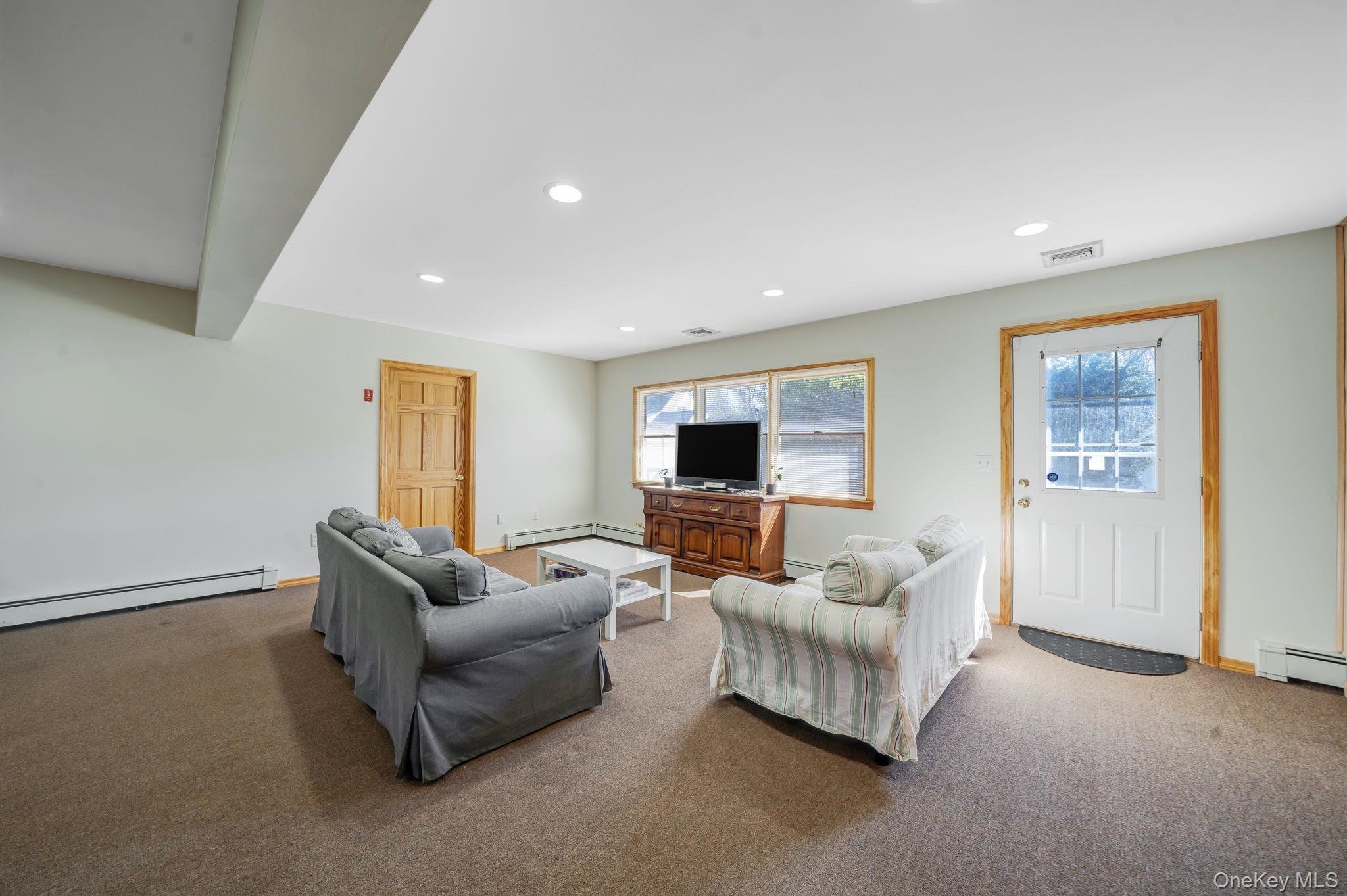 Single Family Cobalt  Nassau County, NY 11590, MLS-991689-10