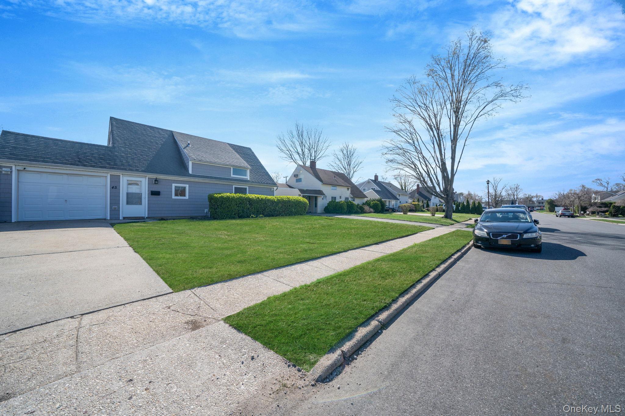 Single Family Cobalt  Nassau County, NY 11590, MLS-991689-3