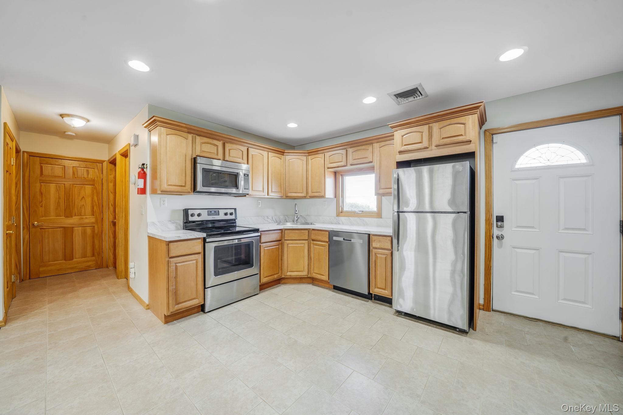 Single Family Cobalt  Nassau County, NY 11590, MLS-991689-5