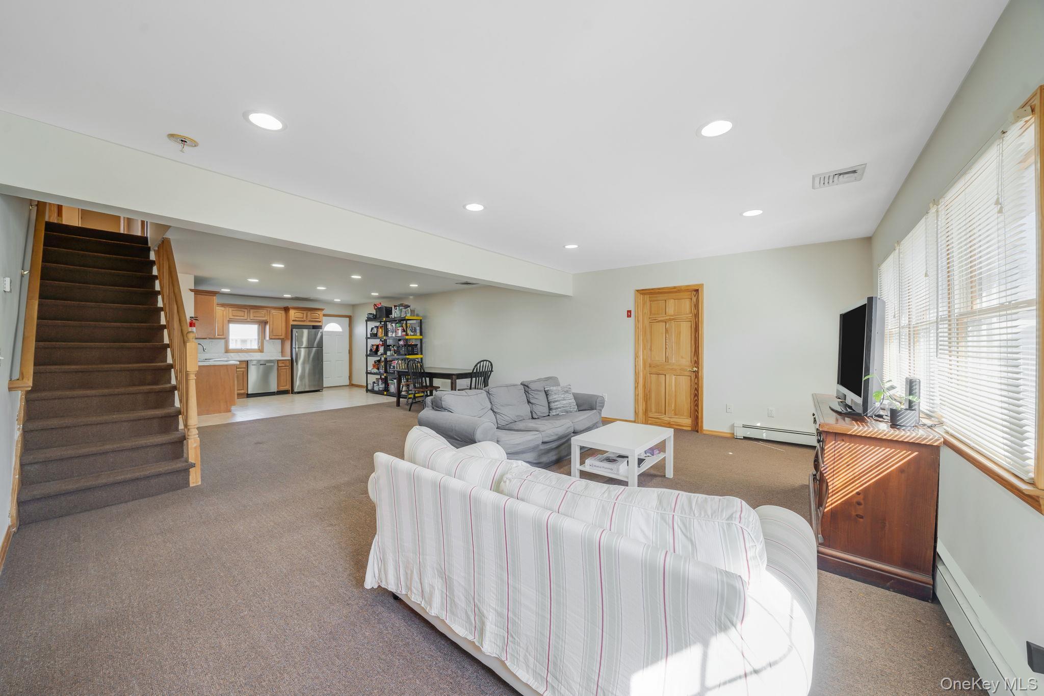 Single Family Cobalt  Nassau County, NY 11590, MLS-991689-8