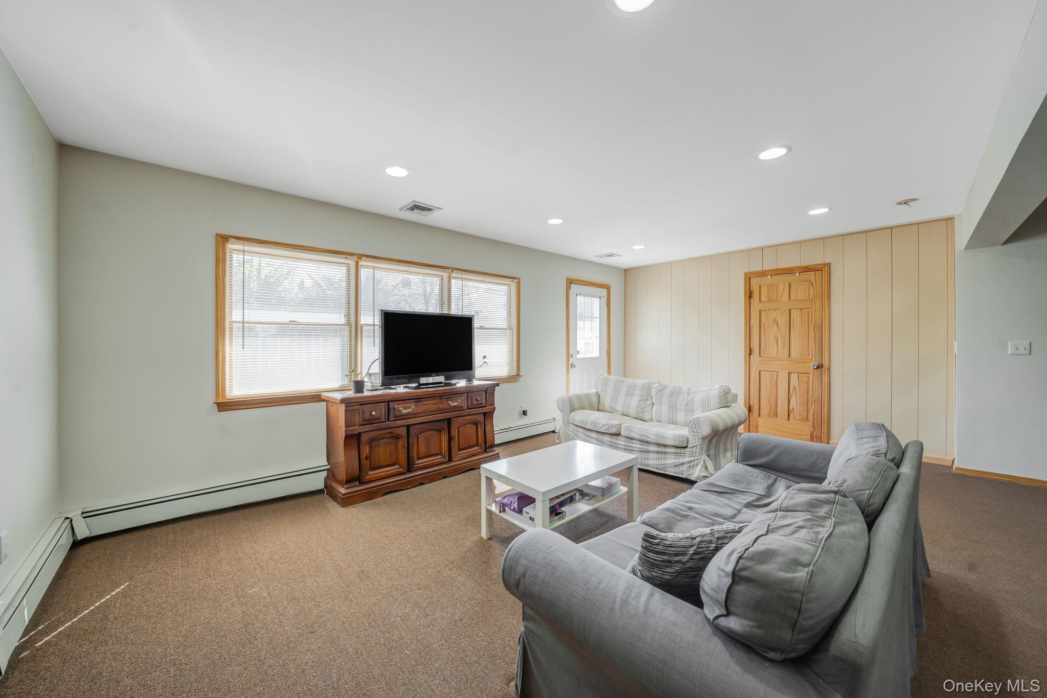 Single Family Cobalt  Nassau County, NY 11590, MLS-991689-9