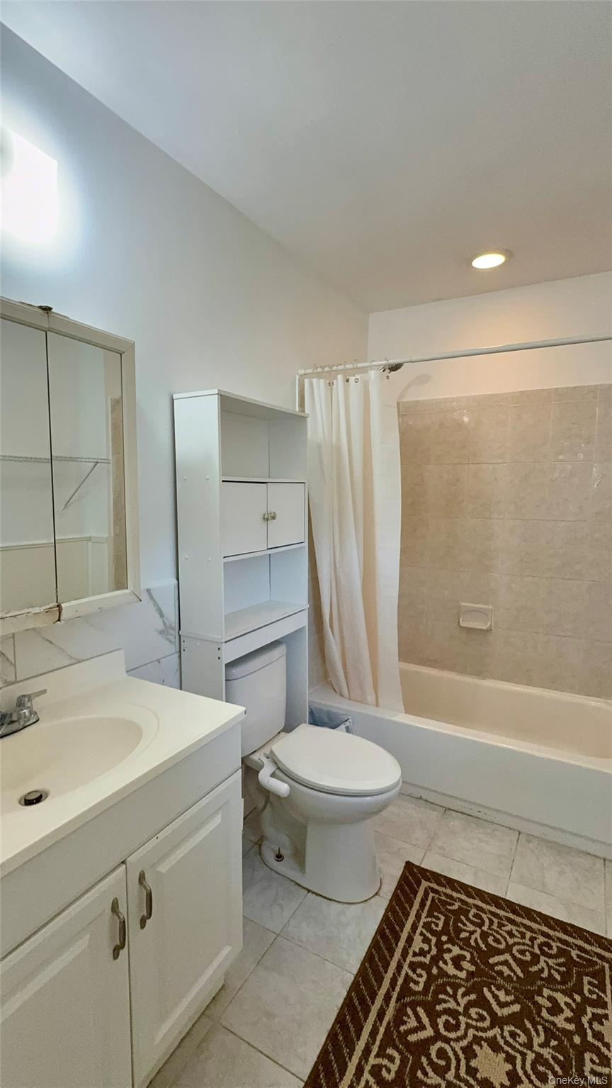 Single Family Sheridan Drive Suffolk County, NY 11967, MLS-991703-16