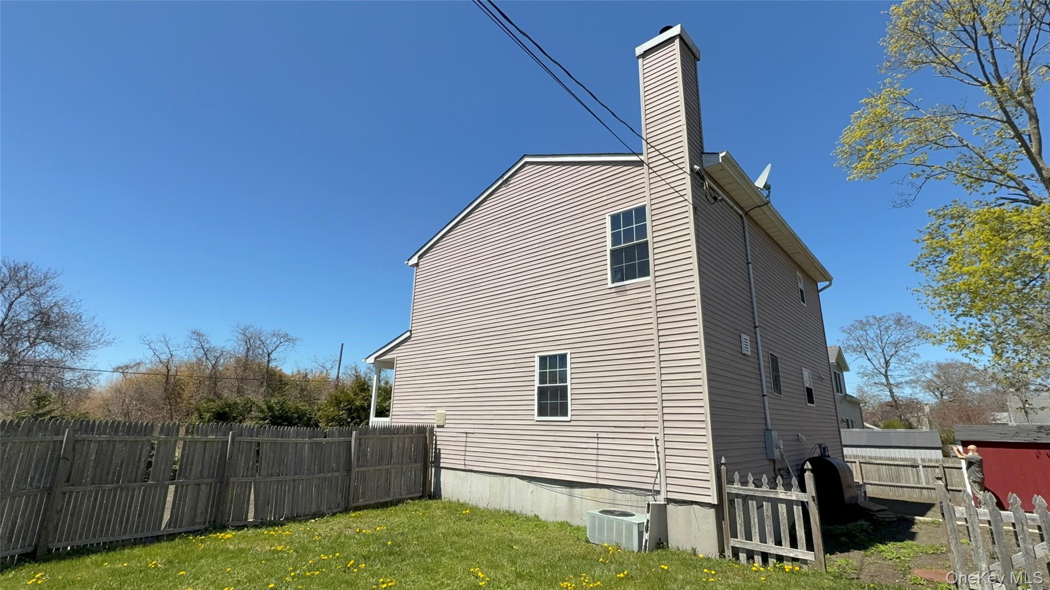 Single Family Sheridan Drive  Suffolk County, NY 11967, MLS-991703-34