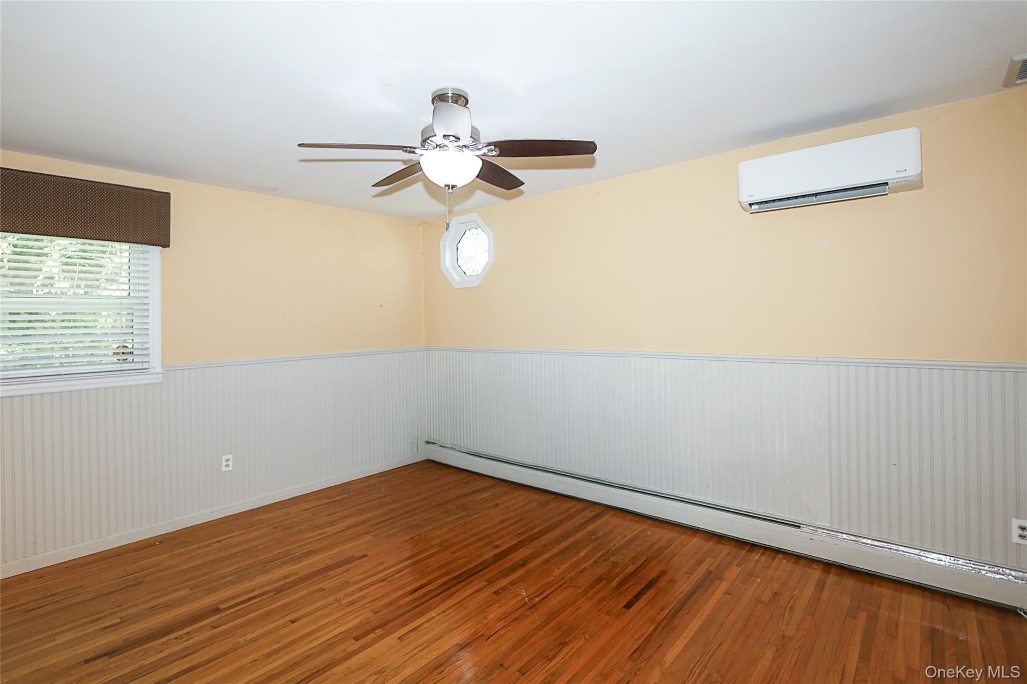 Single Family Ridgefield  Suffolk County, NY 11788, MLS-991705-12