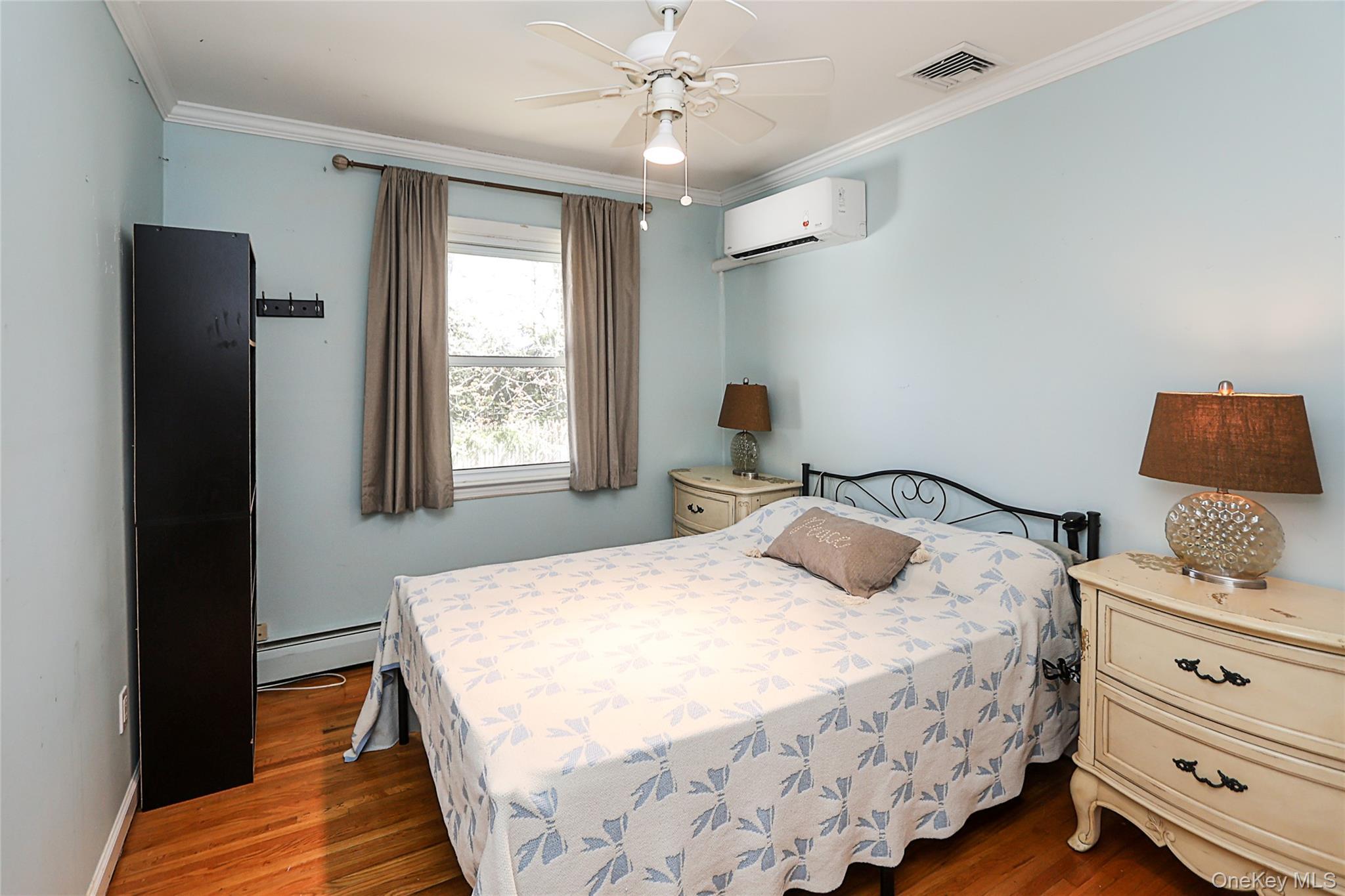 Single Family Ridgefield  Suffolk County, NY 11788, MLS-991705-15