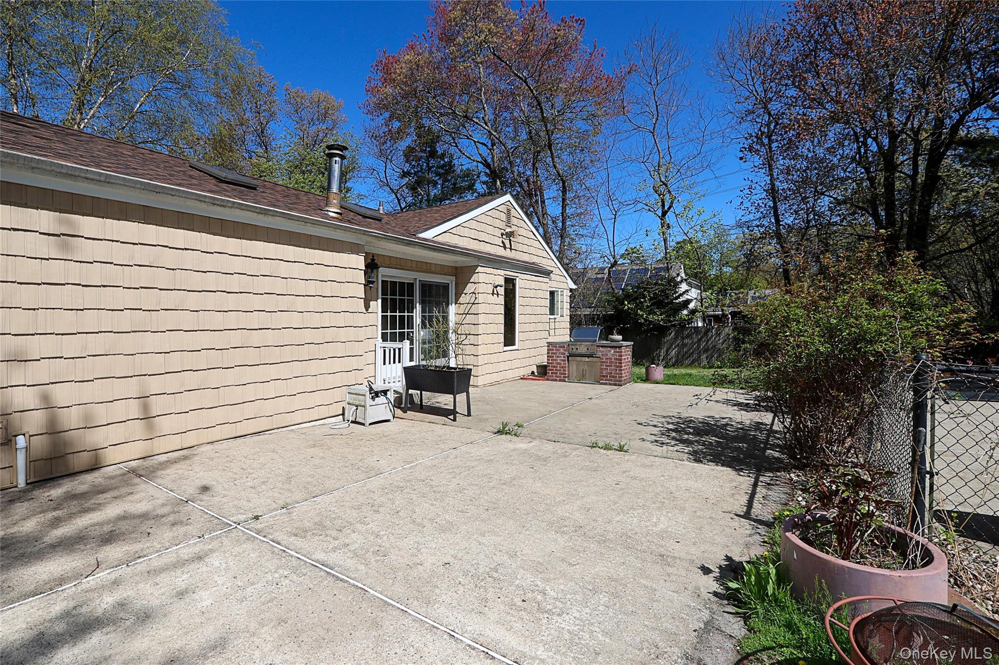 Single Family Ridgefield  Suffolk County, NY 11788, MLS-991705-21