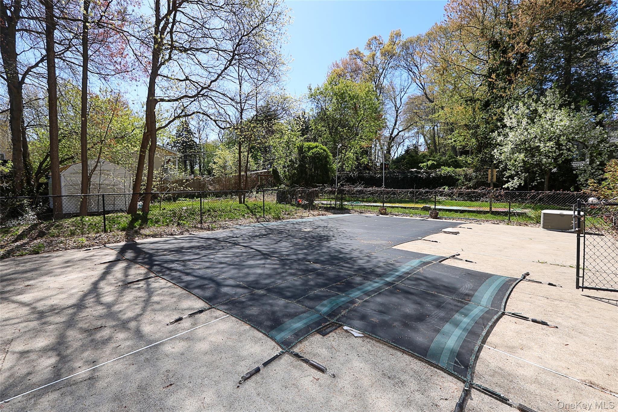 Single Family Ridgefield  Suffolk County, NY 11788, MLS-991705-28