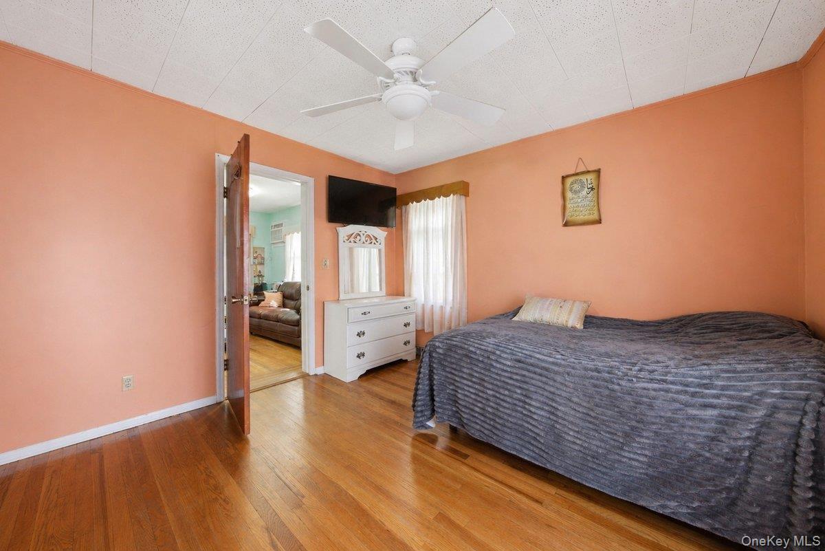 Single Family Byron  Westchester County, NY 10704, MLS-991710-14