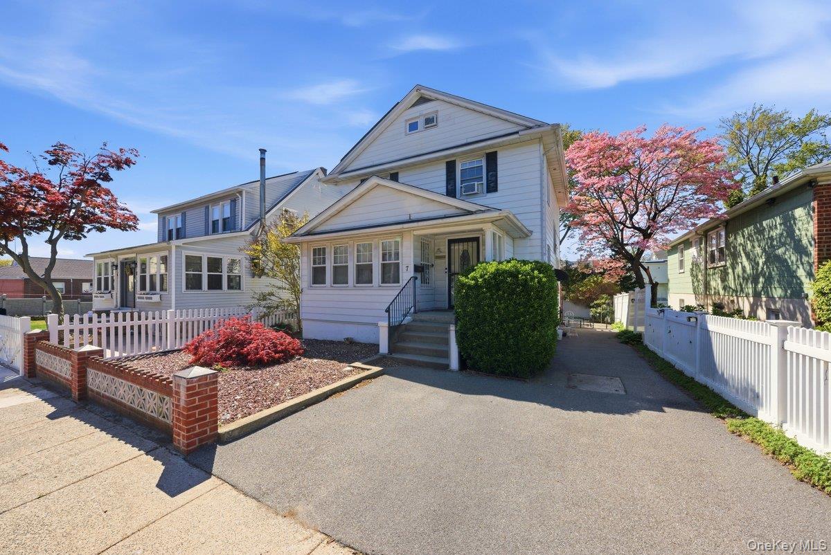 Single Family Byron  Westchester County, NY 10704, MLS-991710-3