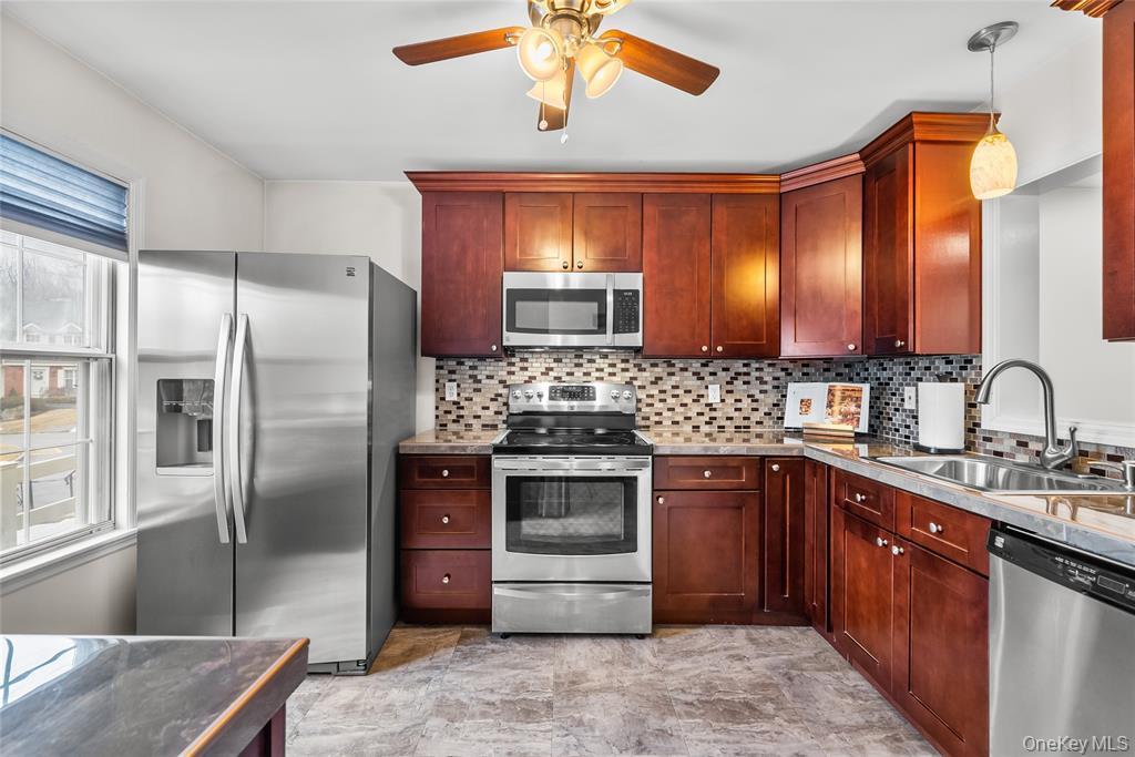 Single Family Twin Brook Court  Putnam County, NY 10512, MLS-991711-7