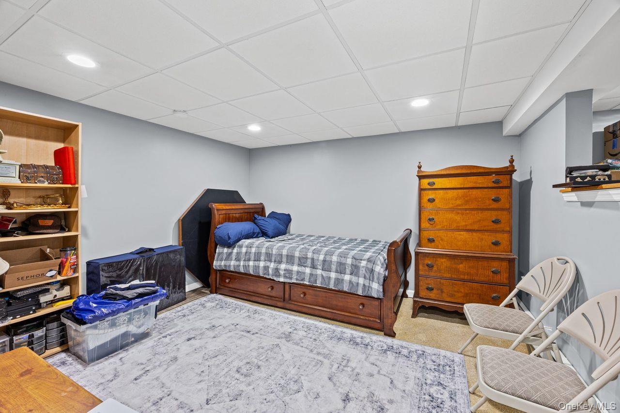 Single Family Autumn  Suffolk County, NY 11788, MLS-991714-27