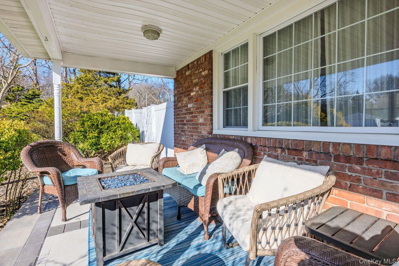 Single Family Autumn  Suffolk County, NY 11788, MLS-991714-3