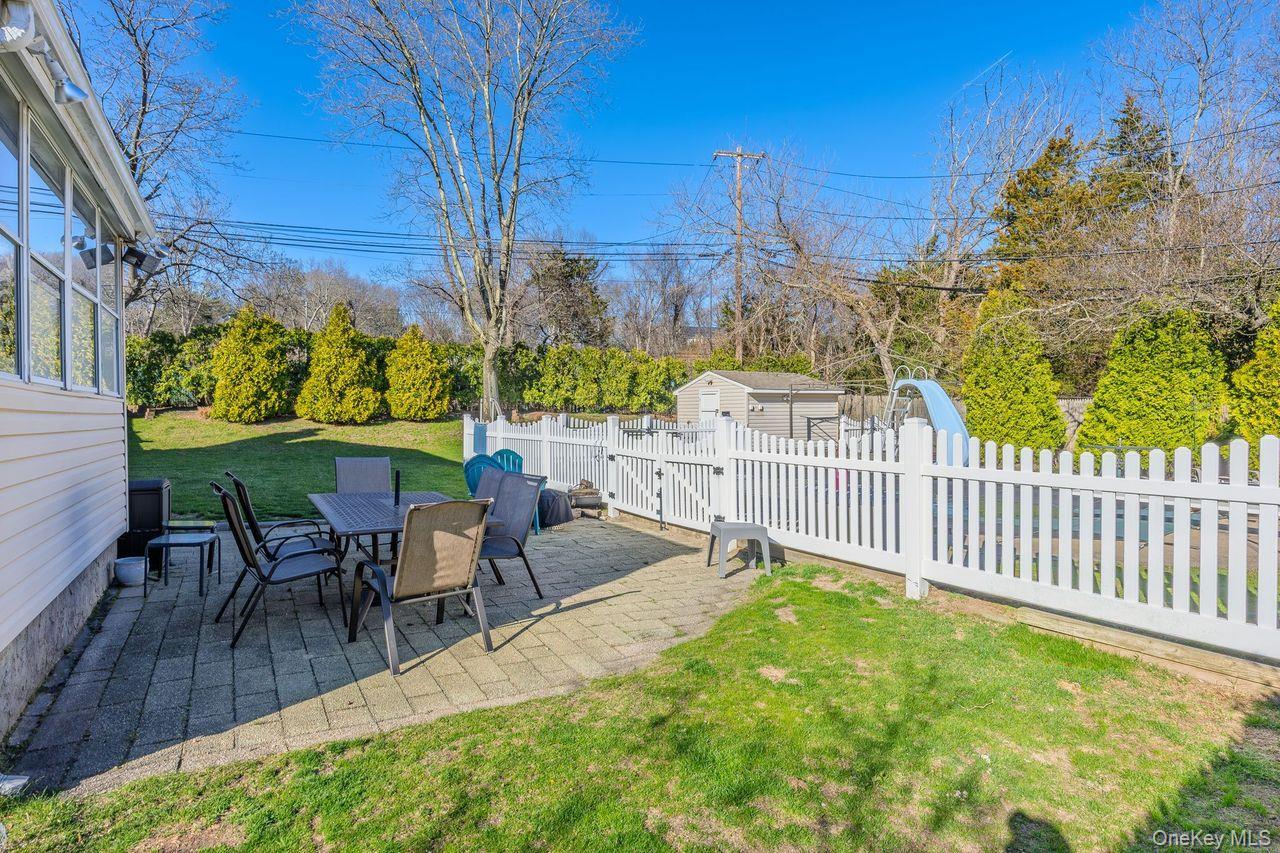 Single Family Autumn  Suffolk County, NY 11788, MLS-991714-31