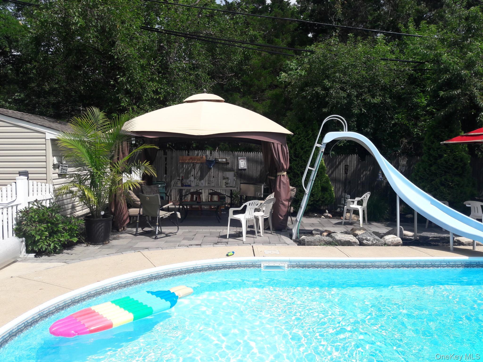 Single Family Autumn  Suffolk County, NY 11788, MLS-991714-5
