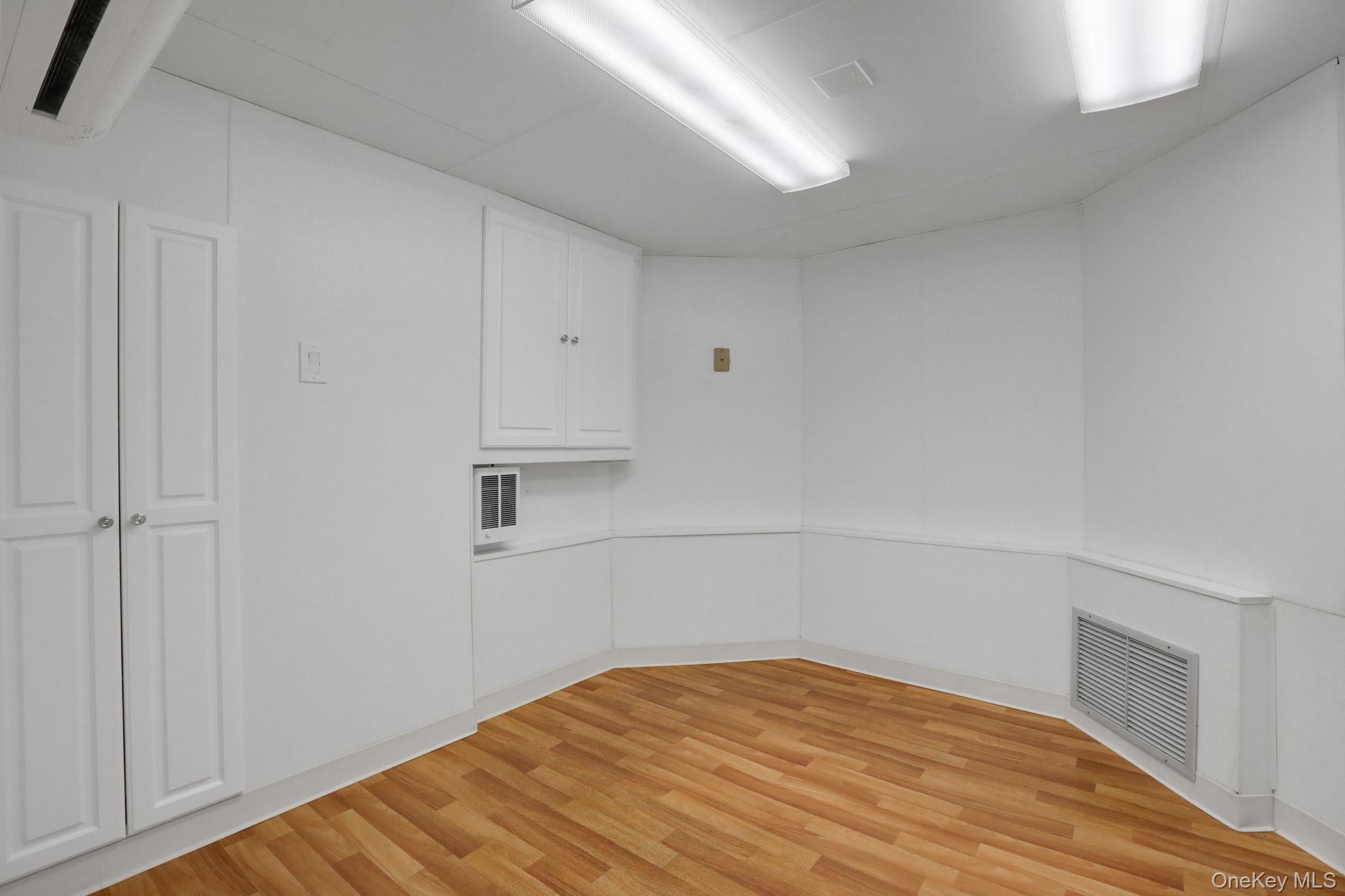 Single Family Albany Avenue  Ulster County, NY 12401, MLS-991752-25