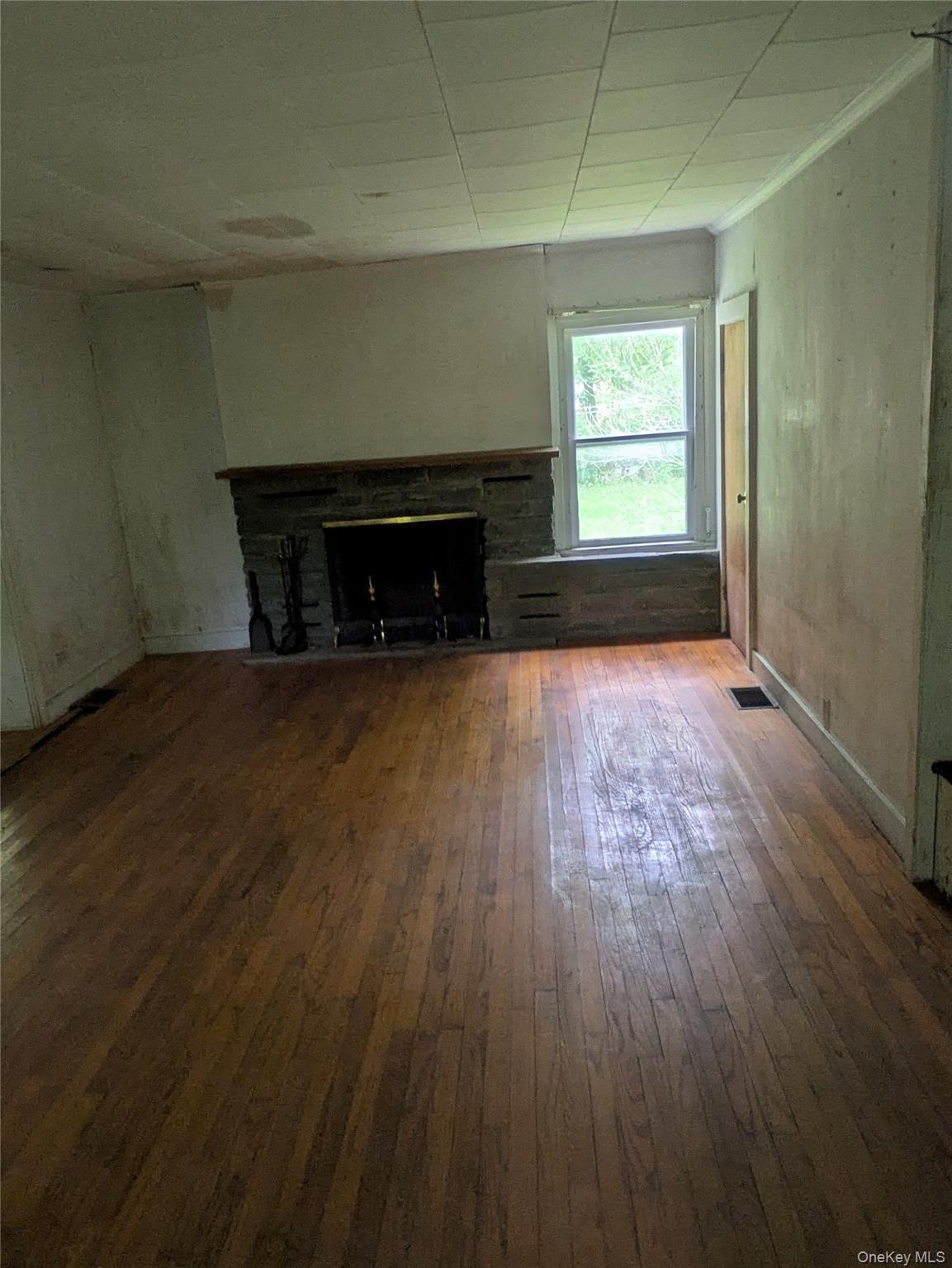 Single Family Mount Pleasant Ulster County, NY 12457, MLS-991782-18
