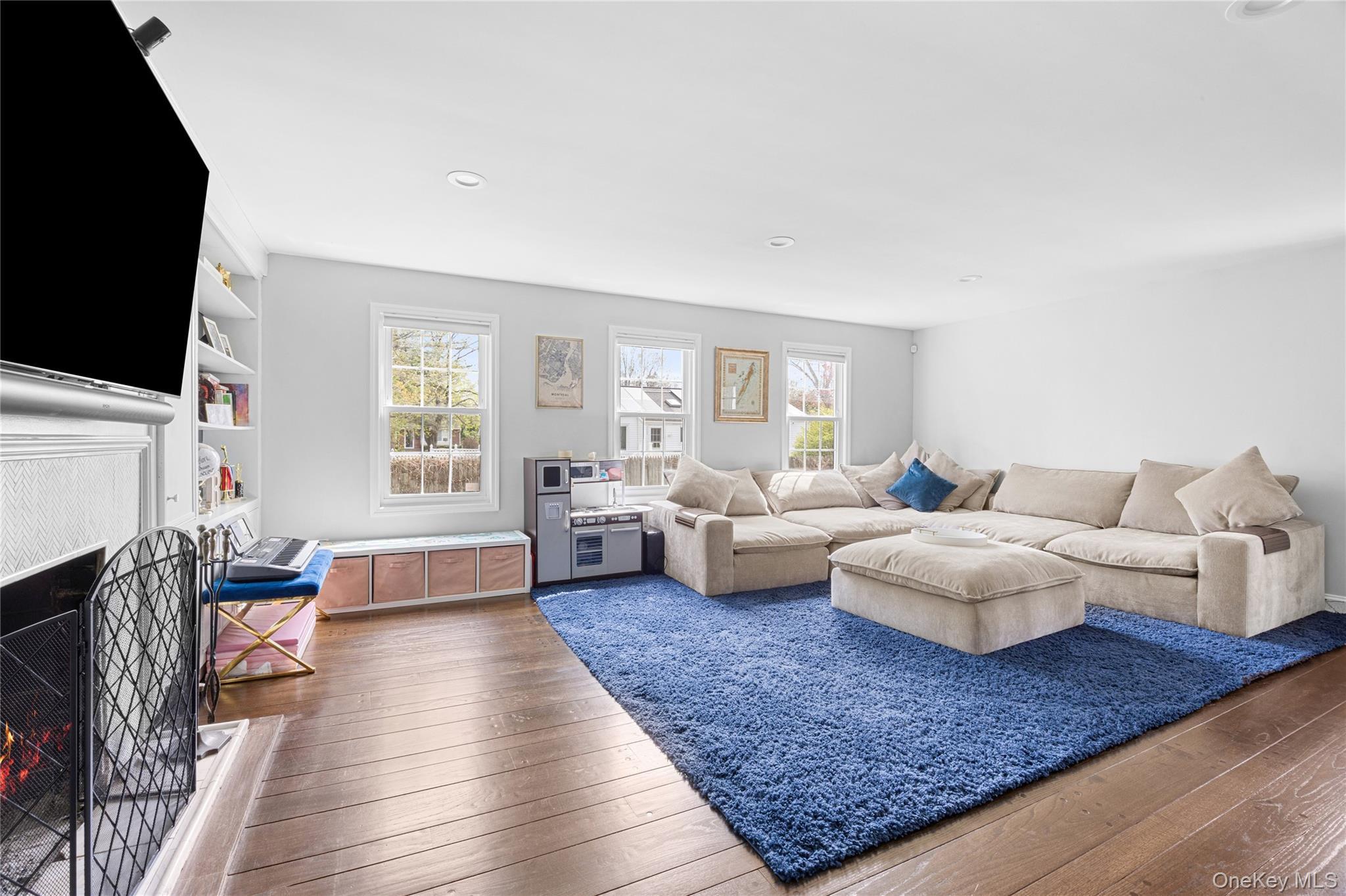 Single Family Clay Pitts  Suffolk County, NY 11740, MLS-991785-14