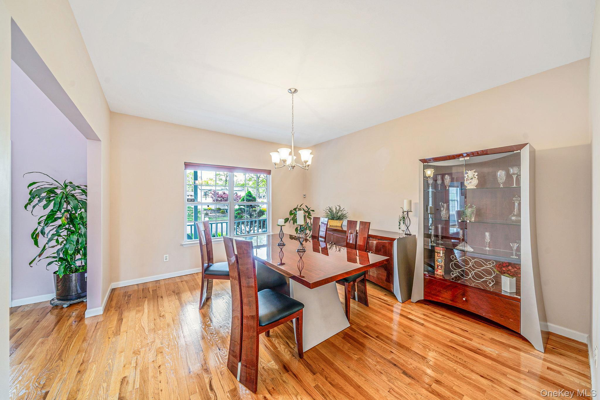 Single Family Elm  Suffolk County, NY 11727, MLS-991786-15