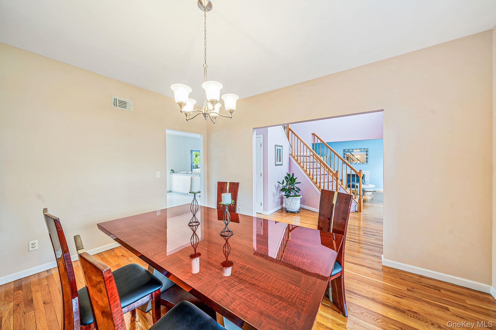 Single Family Elm  Suffolk County, NY 11727, MLS-991786-16