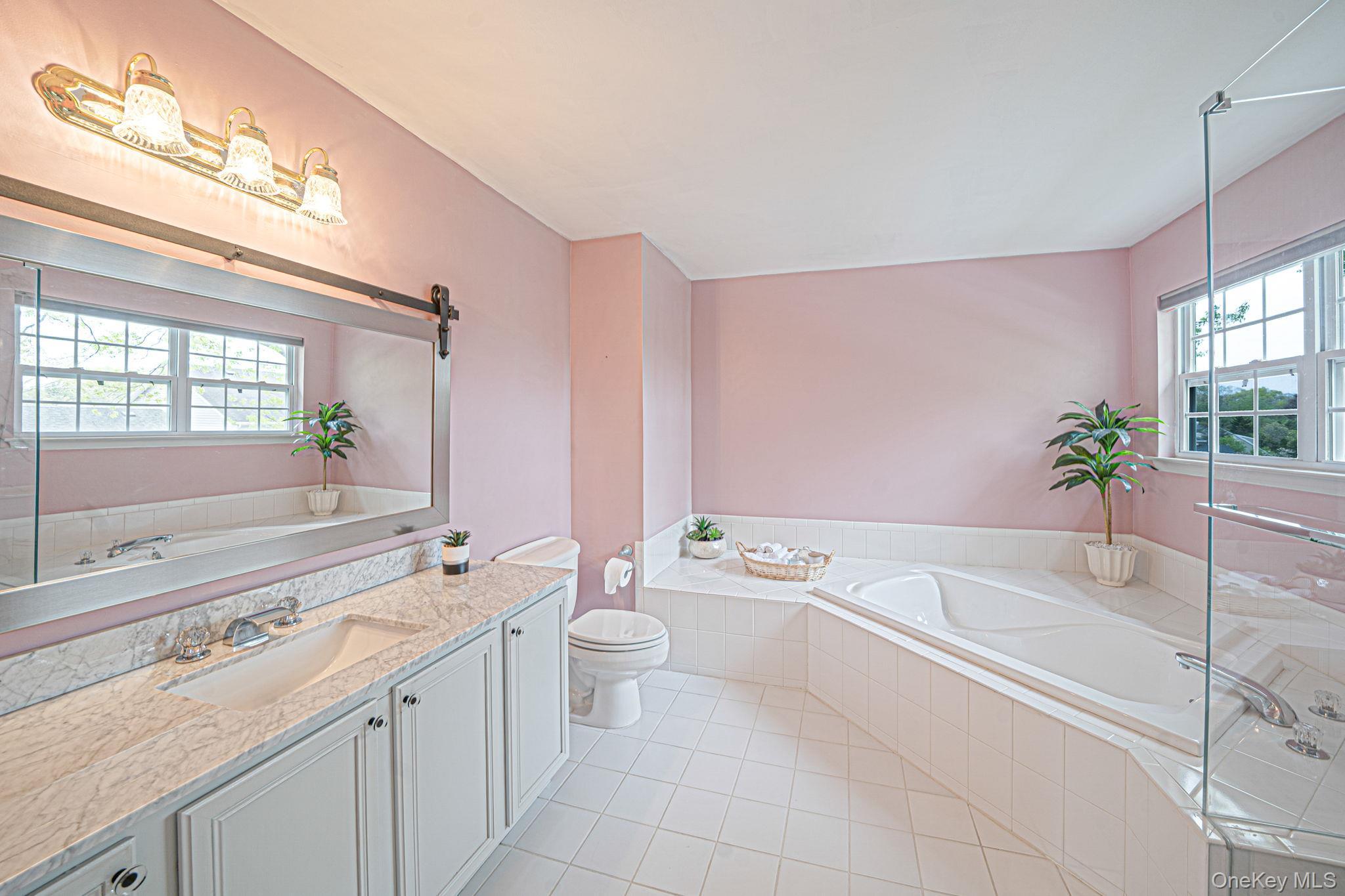 Single Family Elm  Suffolk County, NY 11727, MLS-991786-25