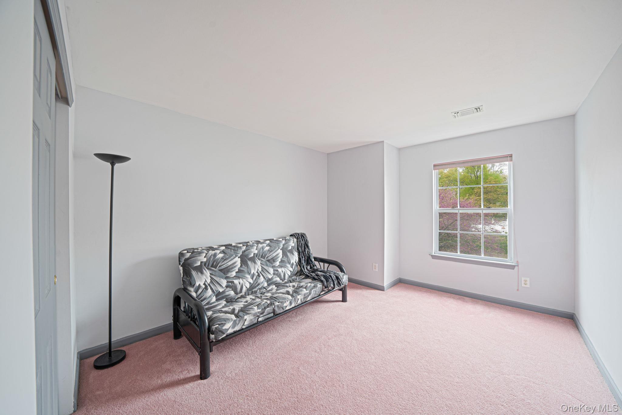 Single Family Elm  Suffolk County, NY 11727, MLS-991786-32