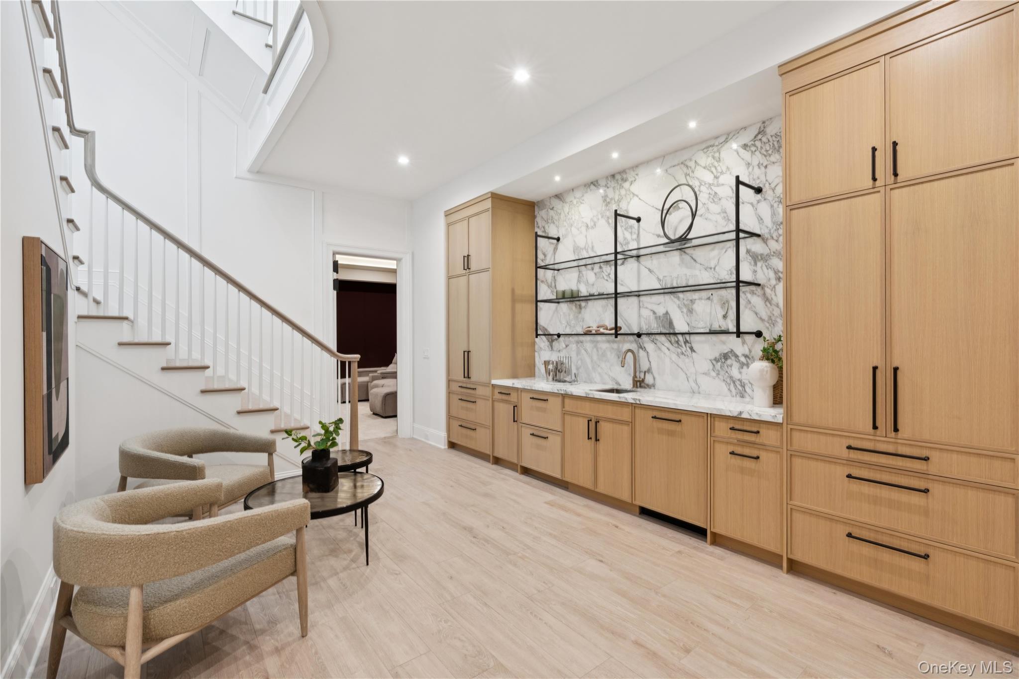 Single Family Edge Of Woods Road Suffolk County, NY 11968, MLS-991792-22