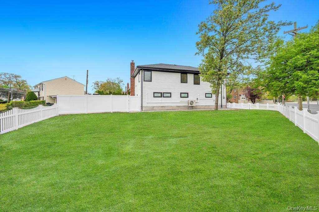 Single Family 175 Street  Queens, NY 11433, MLS-991793-6