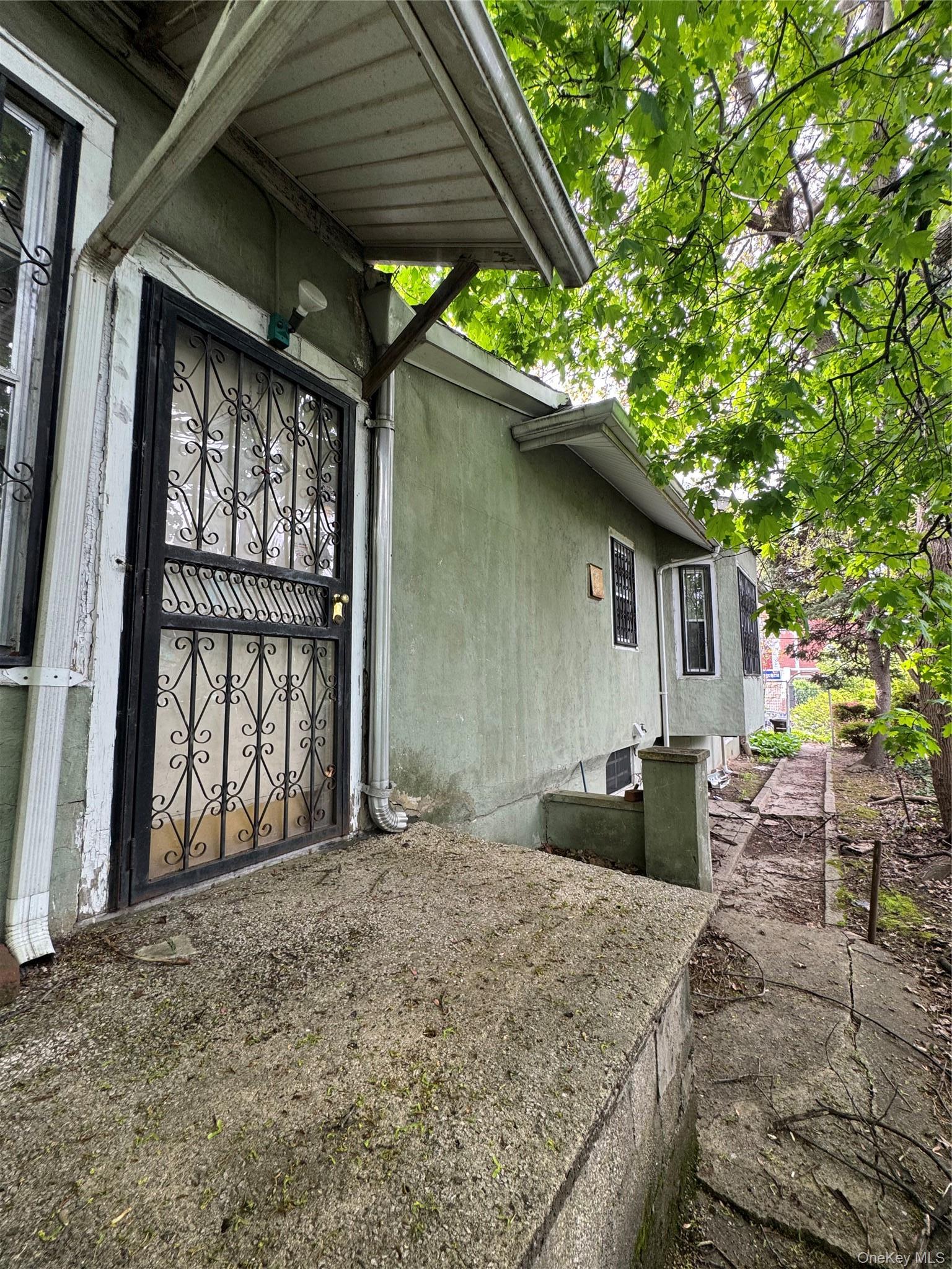 Single Family 221st  Bronx, NY 10467, MLS-991882-11