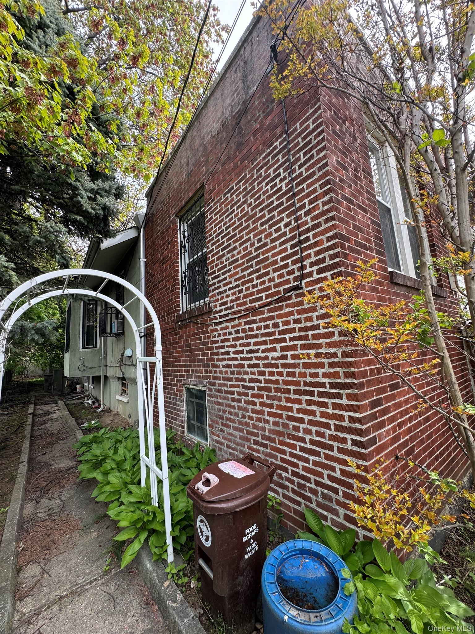 Single Family 221st  Bronx, NY 10467, MLS-991882-3