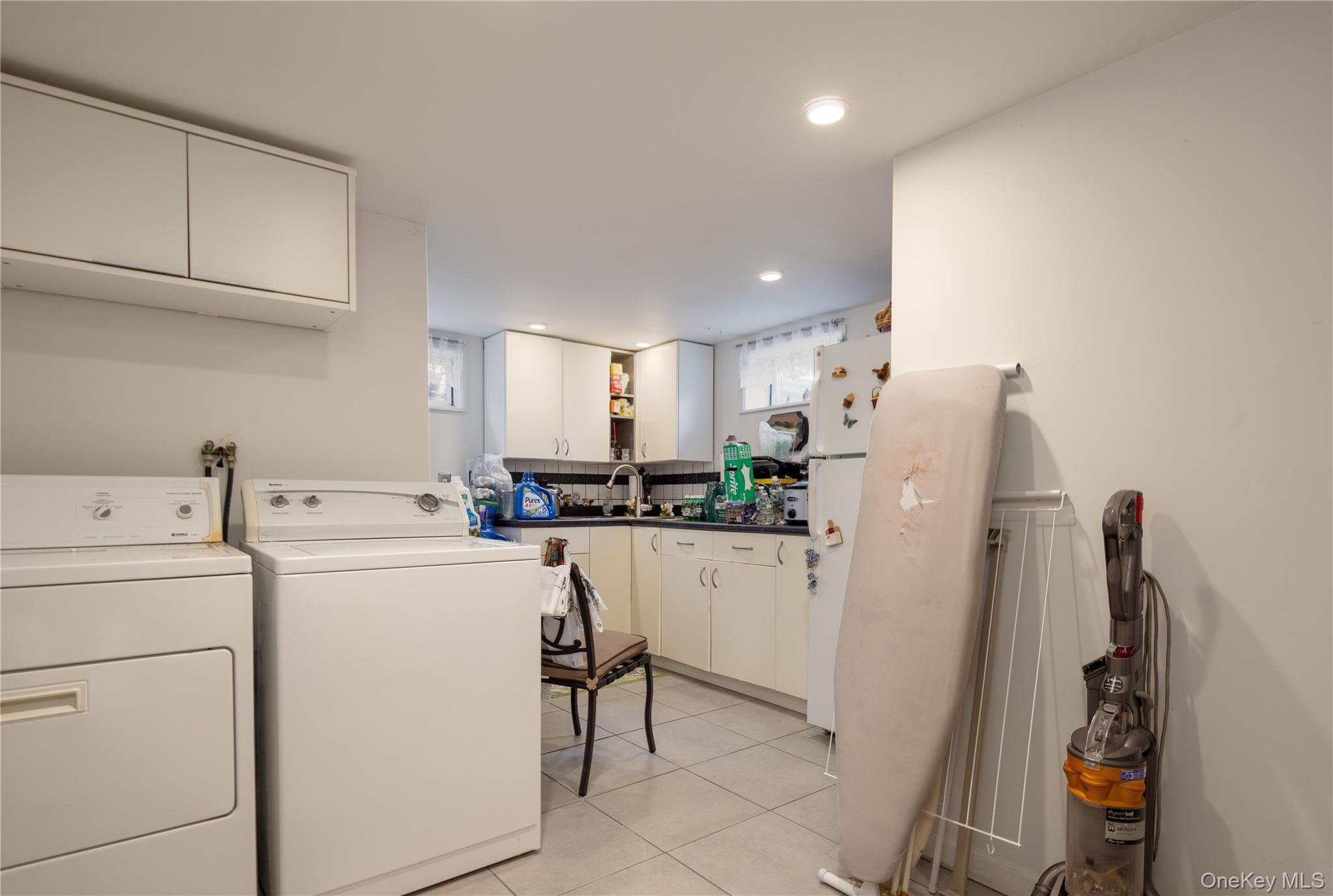 Single Family 14th Nassau County, NY 11801, MLS-991946-11