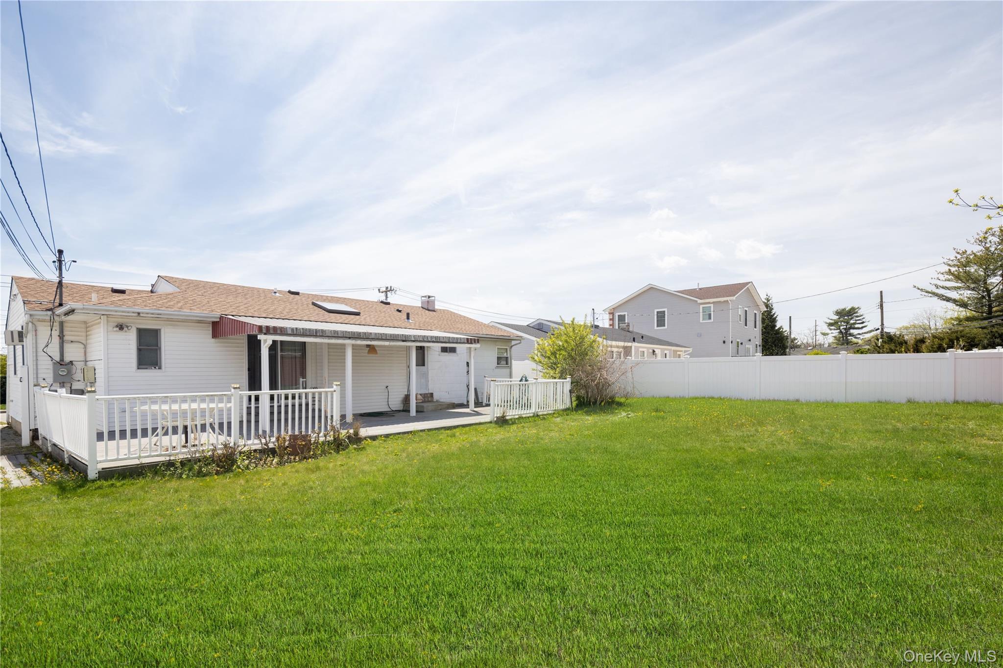 Single Family 14th Nassau County, NY 11801, MLS-991946-13