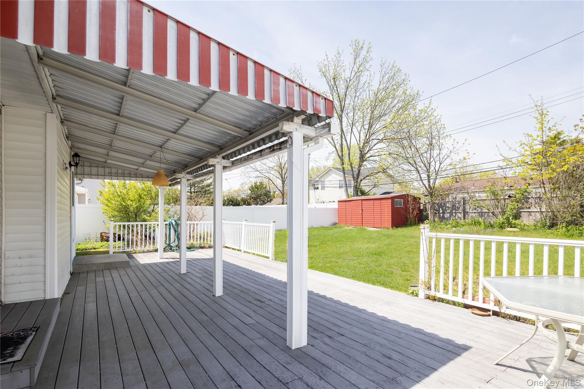 Single Family 14th Nassau County, NY 11801, MLS-991946-14