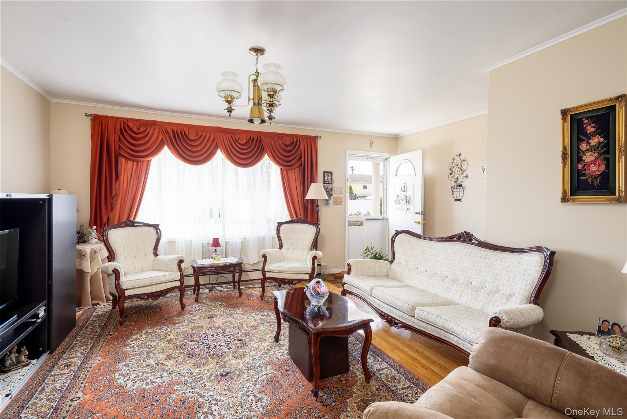 Single Family 14th Nassau County, NY 11801, MLS-991946-3