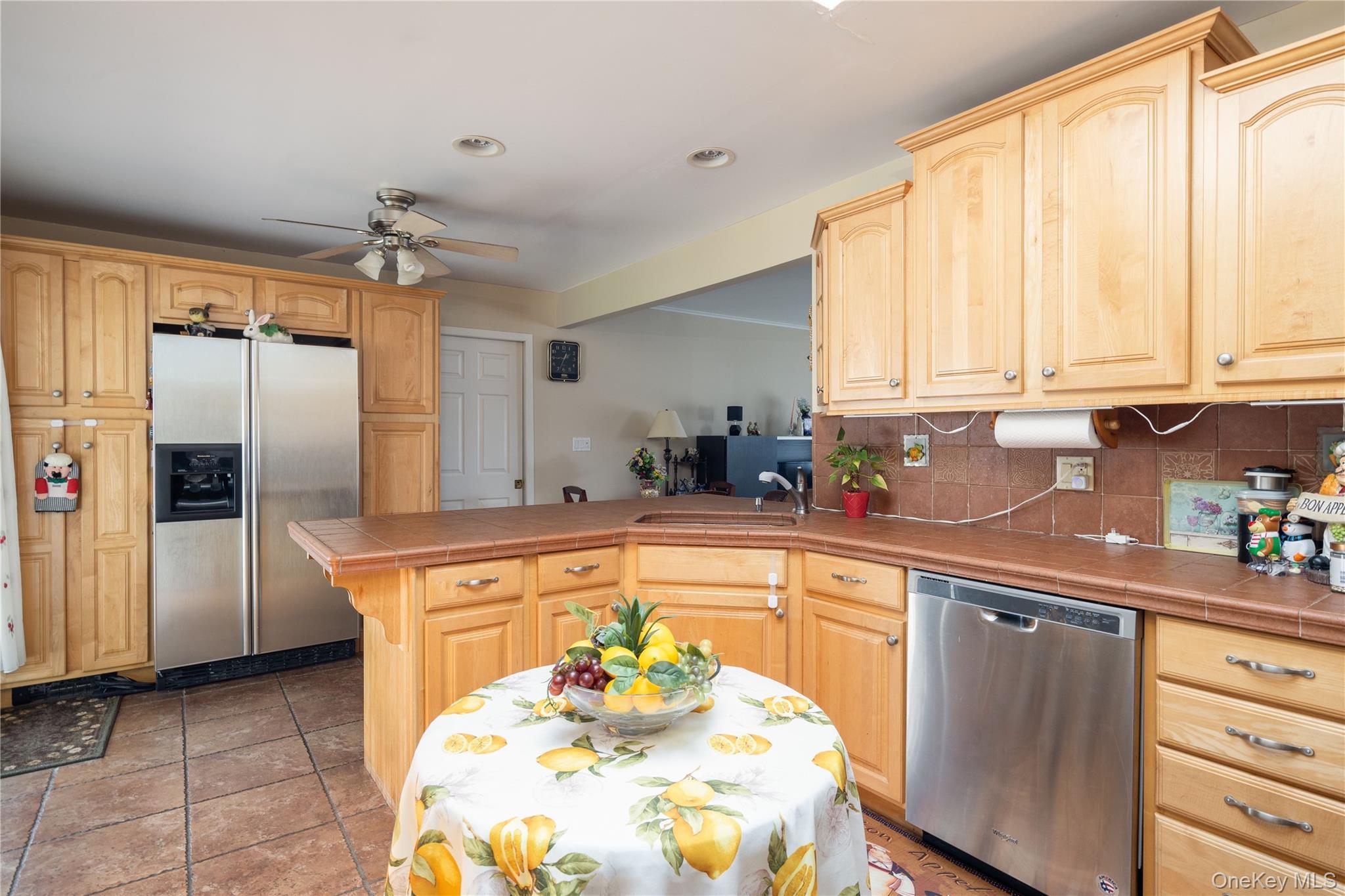 Single Family 14th Nassau County, NY 11801, MLS-991946-5