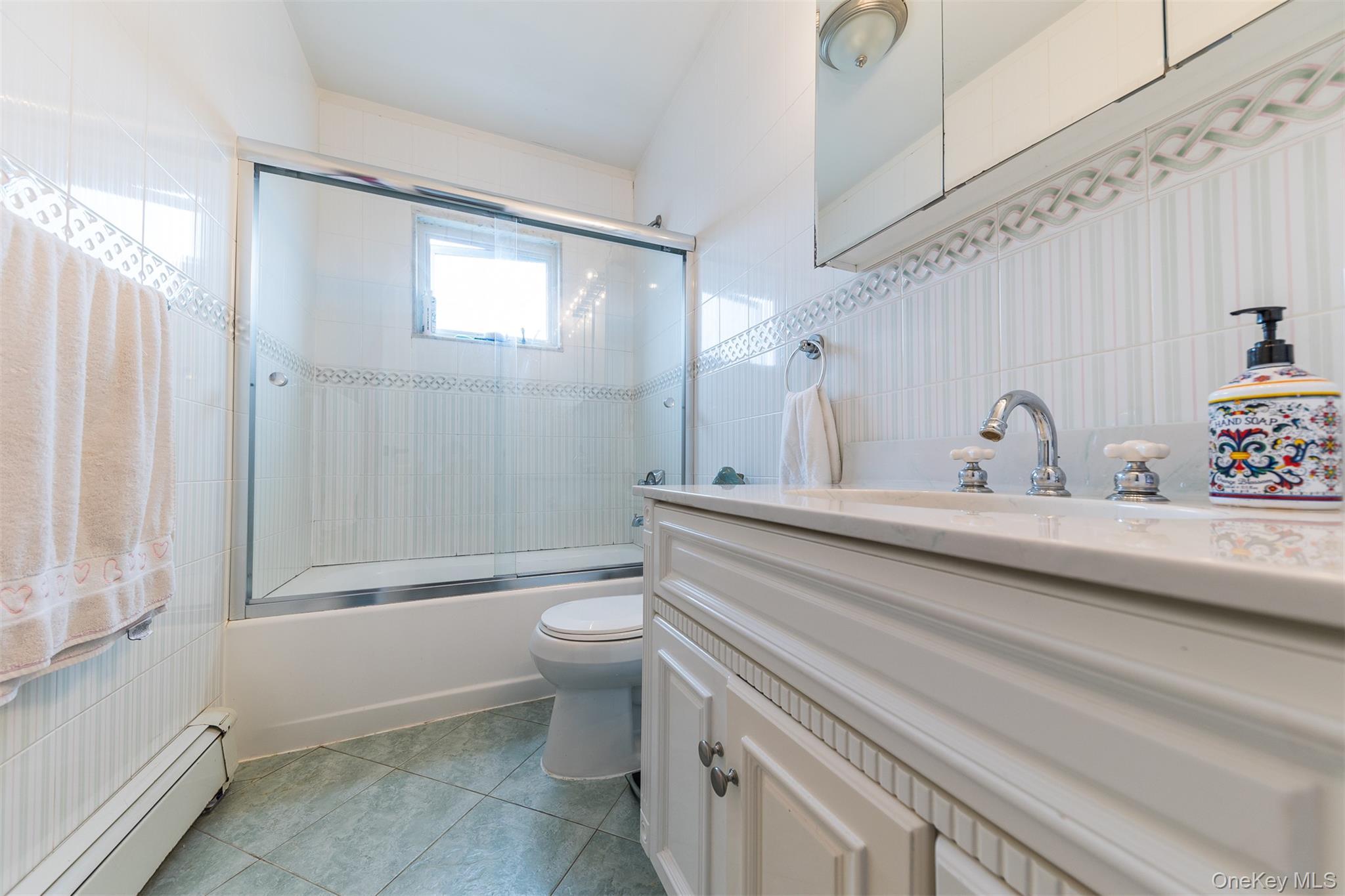 Single Family Davison Avenue Nassau County, NY 11572, MLS-991963-17