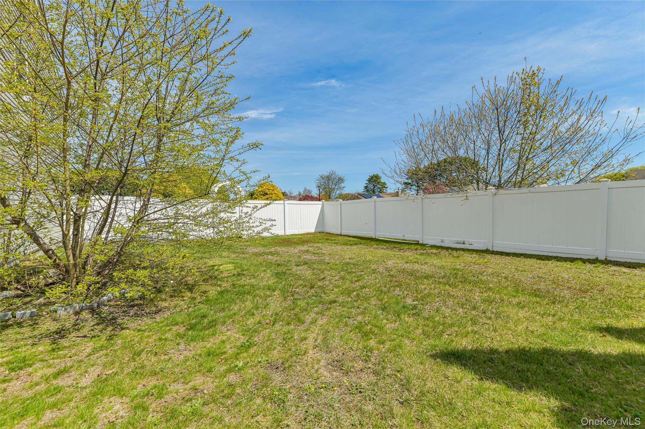 Single Family Deer  Suffolk County, NY 11772, MLS-991990-29