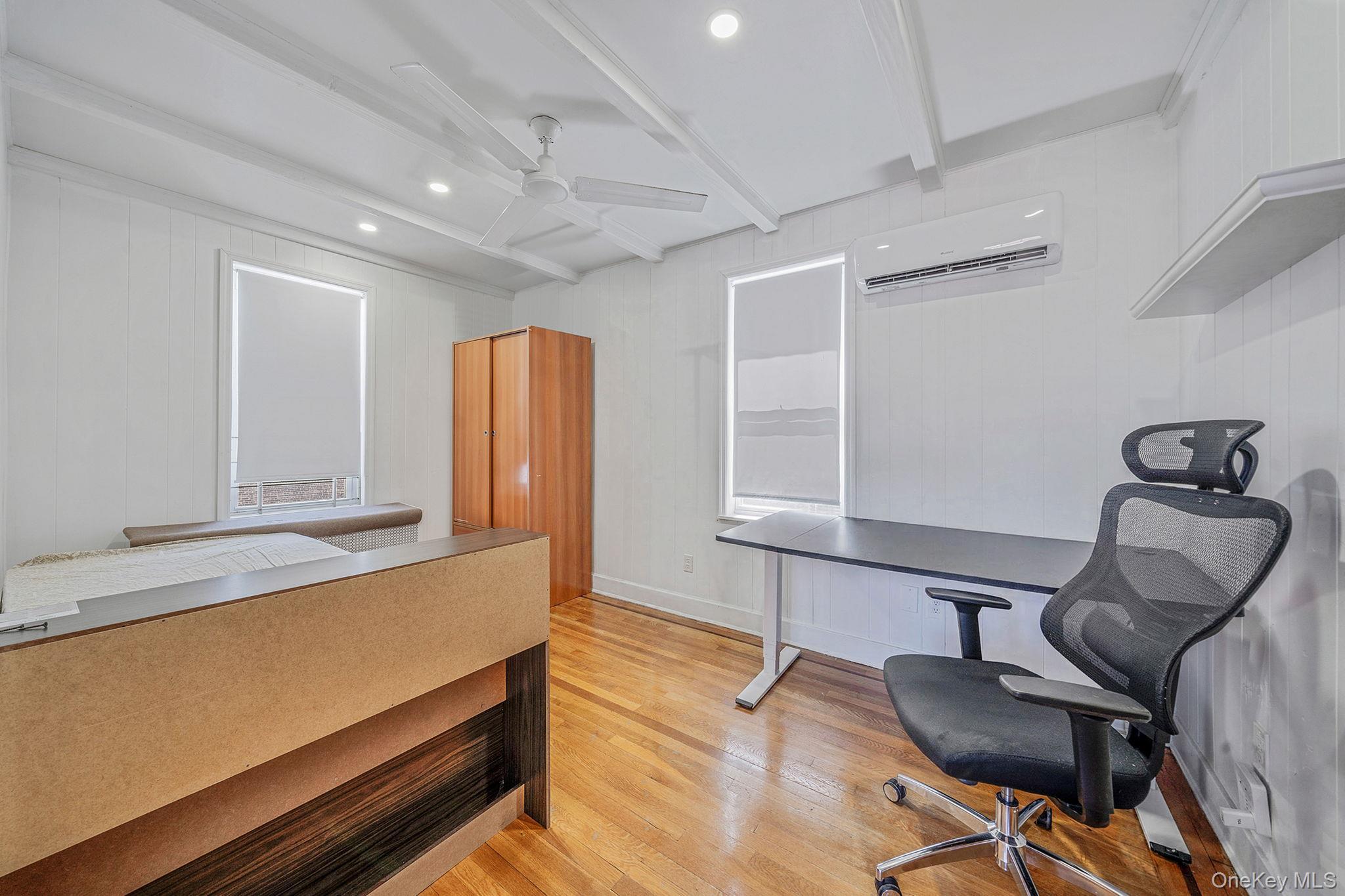 Single Family Hone  Bronx, NY 10461, MLS-991995-12