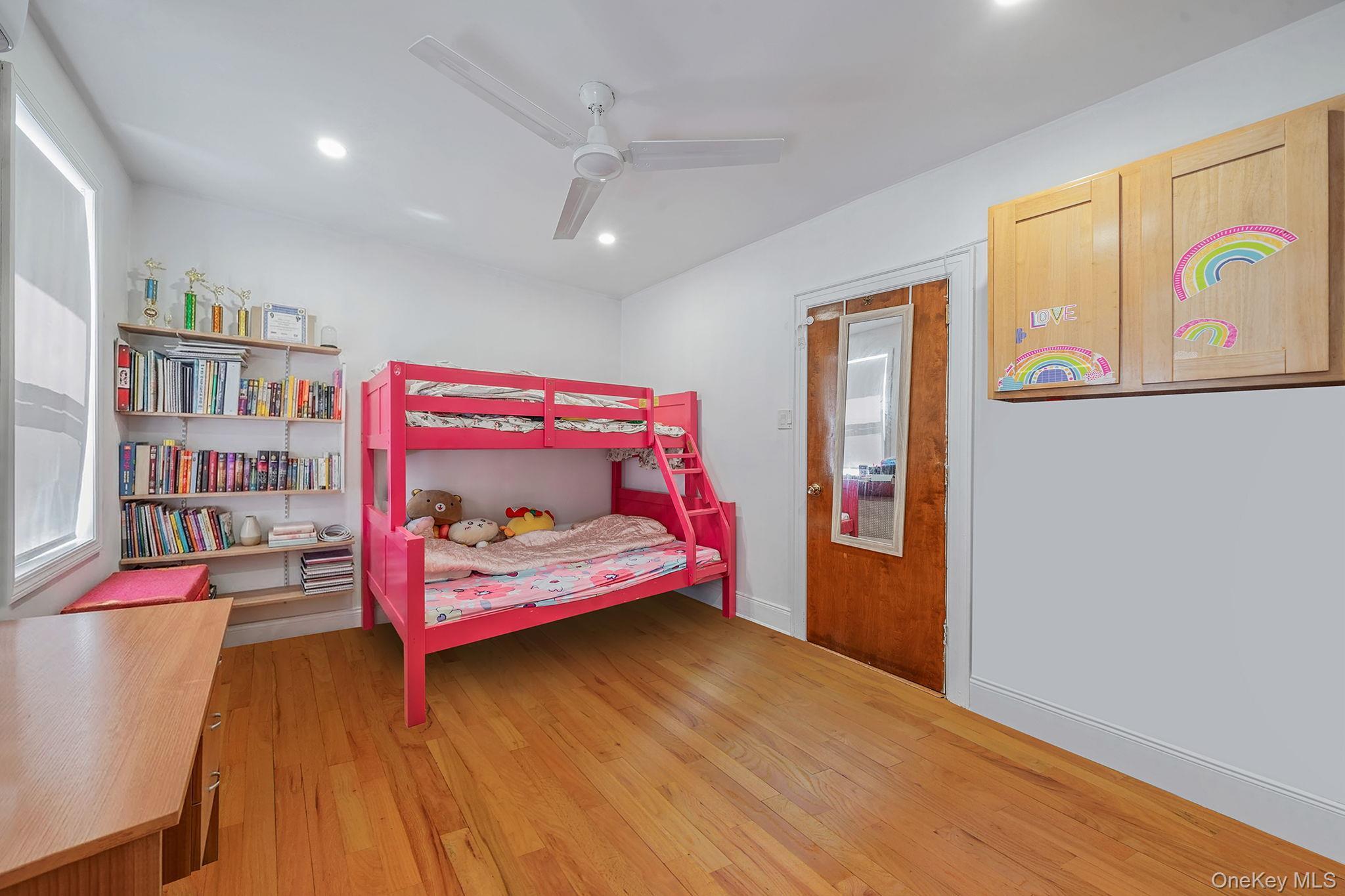 Single Family Hone  Bronx, NY 10461, MLS-991995-13