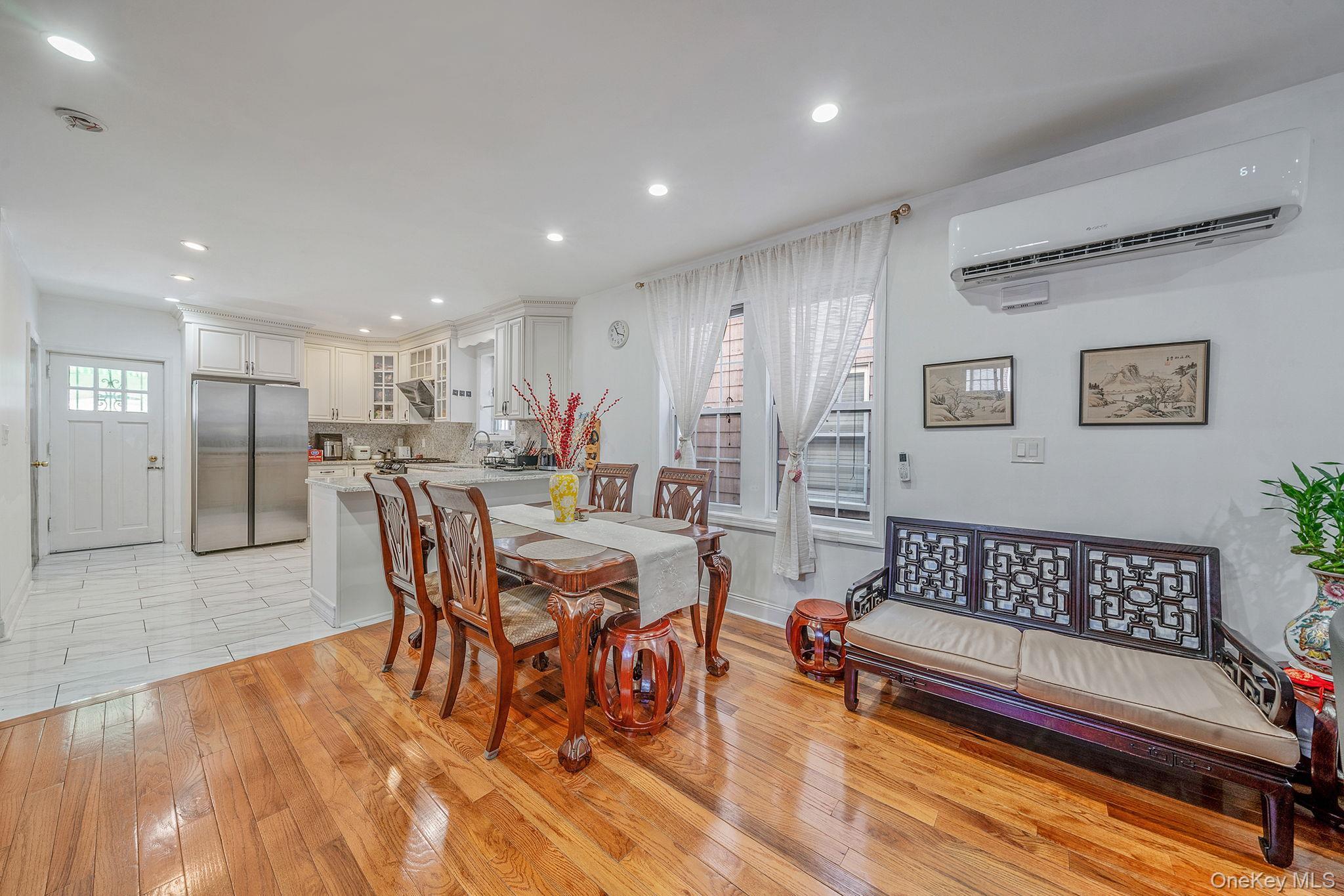 Single Family Hone  Bronx, NY 10461, MLS-991995-8