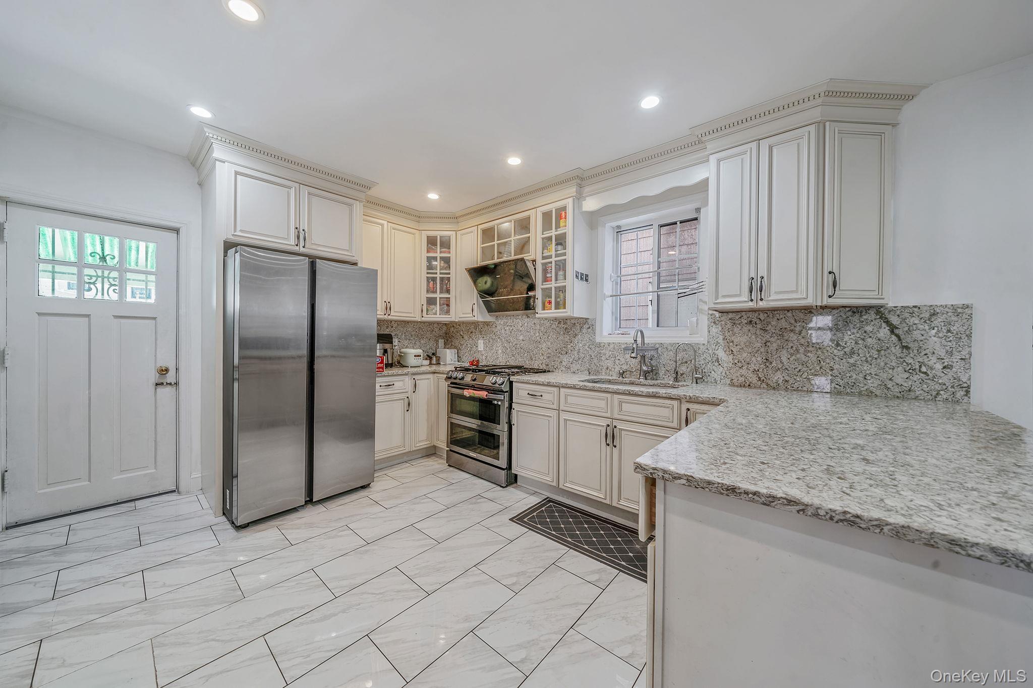 Single Family Hone  Bronx, NY 10461, MLS-991995-9