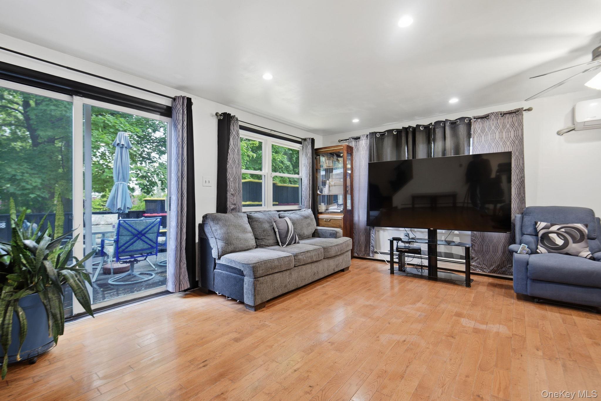 Single Family Harbor Hill Court Dutchess County, NY 12508, MLS-992016-5