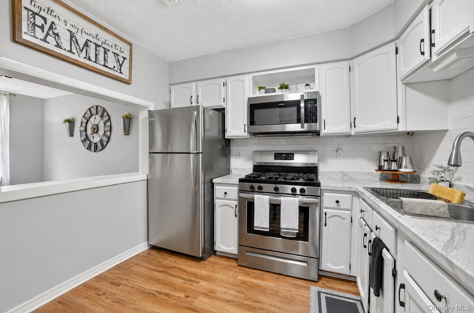 Single Family Fox Bronx, NY 10455, MLS-992048-5